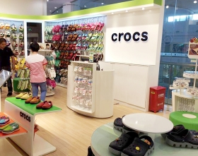 CROCS品牌店装